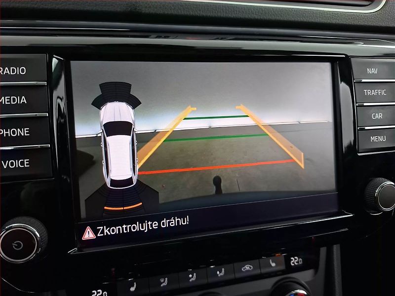 Škoda Superb (2015) 2.0 TDI 4x4, 4X4, Kůže, Navi - fotka 15 z 24