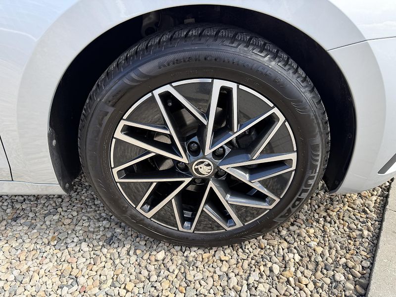 Škoda Octavia 1,5 TSi/110kW DSG e-TEC STYLE - fotka 70 z 80
