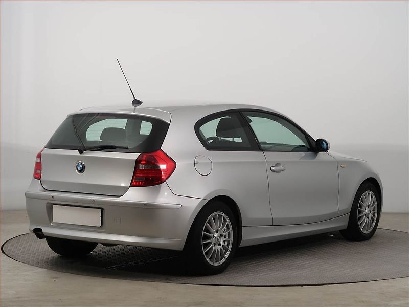 BMW Řada 1 (2008) 118d, Serv.kniha, CZ doklady - fotka 5 z 14