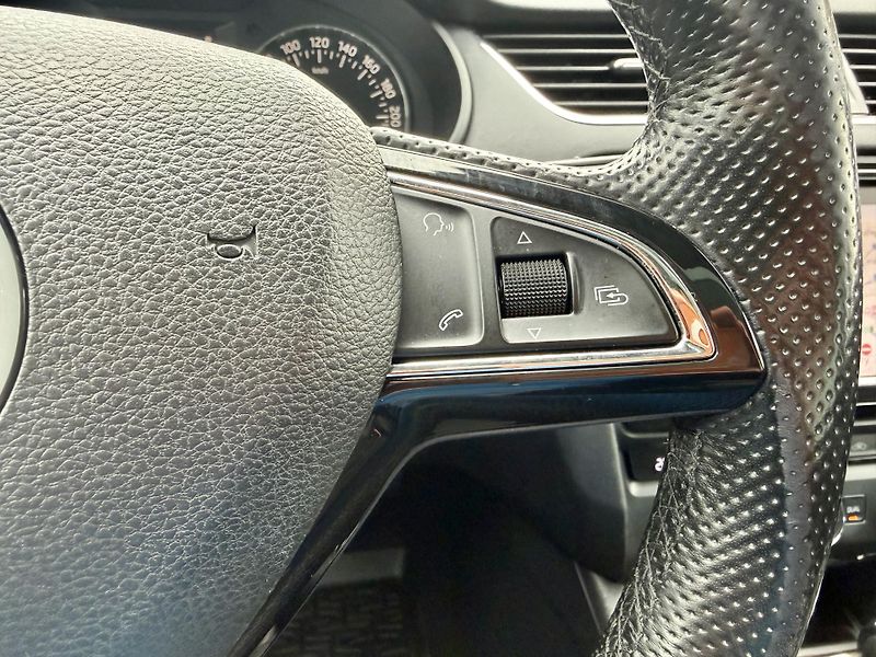 Škoda Octavia (2014) 2.0 TDI 110kW DSG ELEGANCE!!! - fotka 14 z 27