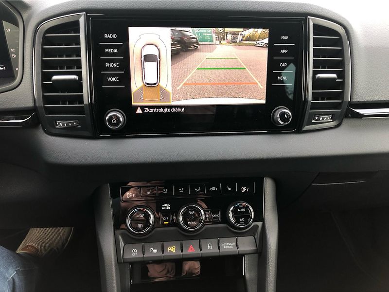 Škoda Karoq 1,5 TSI - fotka 21 z 30