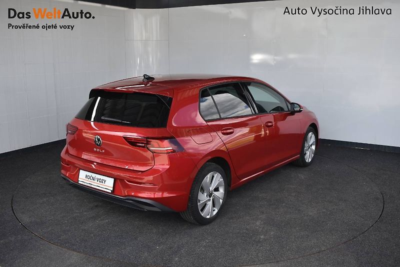 Volkswagen Golf (2024) 1.5TSI 85kW, LED,CZ,1.Majitel - fotka 2 z 22