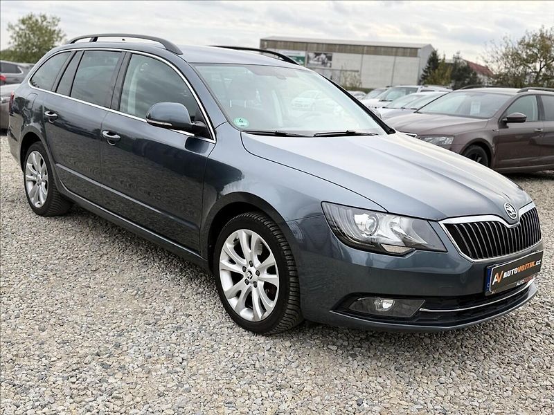 Škoda Superb 2,0 TDI PO ROZVODECH, NOVÁ STK - fotka 3 z 28