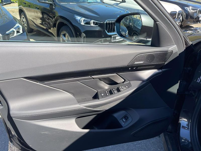 BMW Řada 5 530e xDrive HuD Venti DAPro - fotka 7 z 21