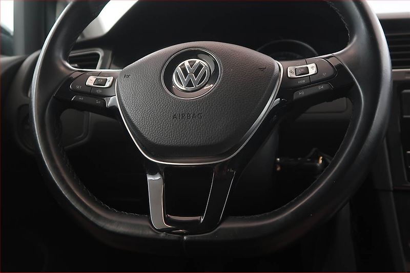 Volkswagen Golf (2018) 1.6 TDI, Serv.kniha, Tempomat - fotka 16 z 16