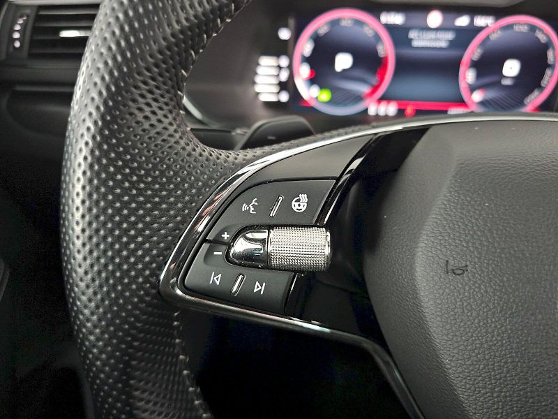 Škoda Superb (2023) 2.0TSi 140kW DSG SPORTLINE TAŽ - fotka 10 z 32