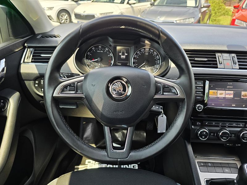 Škoda Octavia 1.4TSI 110KW BOH VÝBAVA JOY 1M - fotka 26 z 26