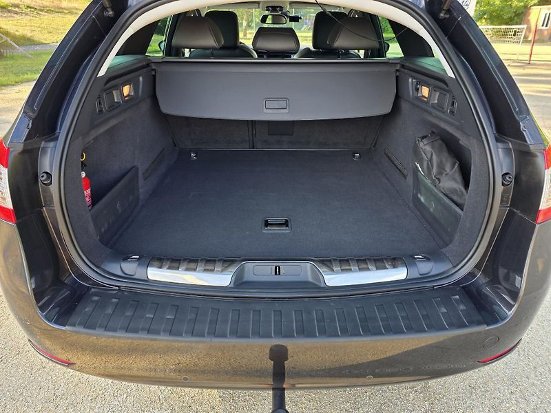 Peugeot 508 (2016) Peugeot 508 SW 2.0 HDi 110 kW  - fotka 11 z 27