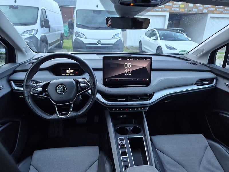Škoda Enyaq 150kw, iV80 19ALU SOH 95% - fotka 10 z 47