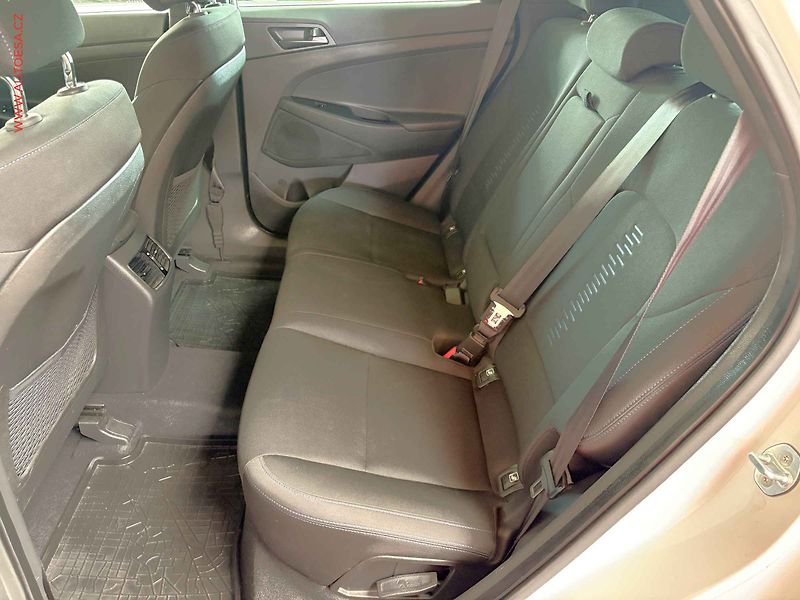 Hyundai Tucson (2018) 1.7 CRDi, 2.maj,ČR, Navi, AC - fotka 10 z 16