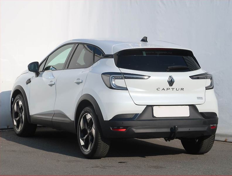 Renault Captur (2024) 1.3 TCe MHEV, MHEV,Automat - fotka 4 z 22