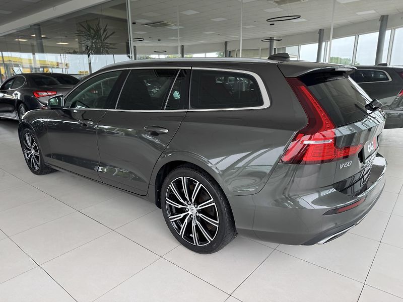 Volvo V60 T6 AWD*257kW*Recharge*Inscript - fotka 7 z 33