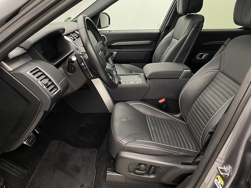 Land Rover Discovery D250 DYNAMIC SE AWD AUT - fotka 3 z 51