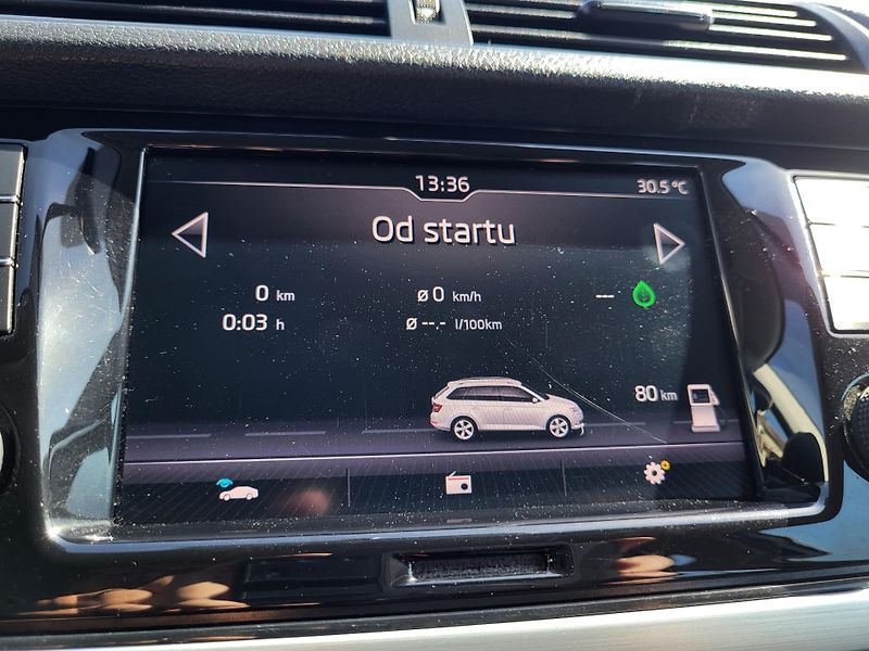 Škoda Fabia 1.0 TSI 70kW Combi TOUR *ČR - fotka 15 z 43