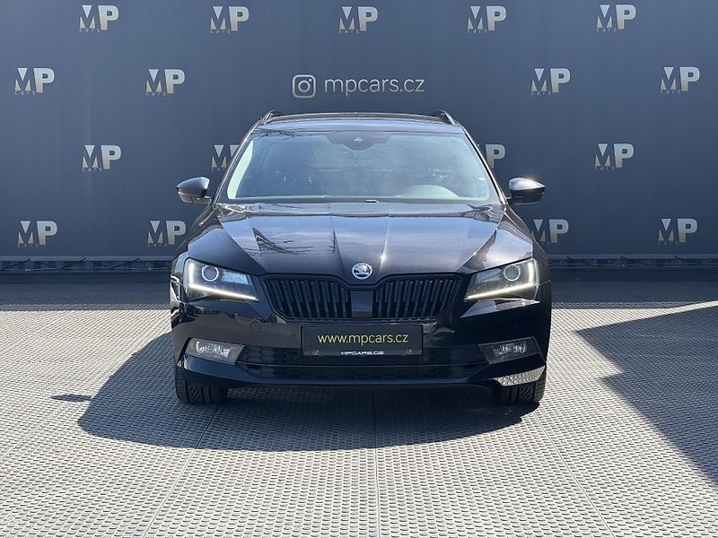Škoda Superb (2018) III 2.0TDi MAN Style Kessy RZV - fotka 2 z 48