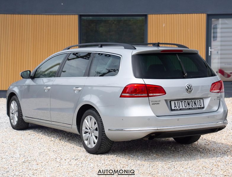 Volkswagen Passat Variant (2012) 1.6 TDI Servis, Výhrev s. - fotka 15 z 20