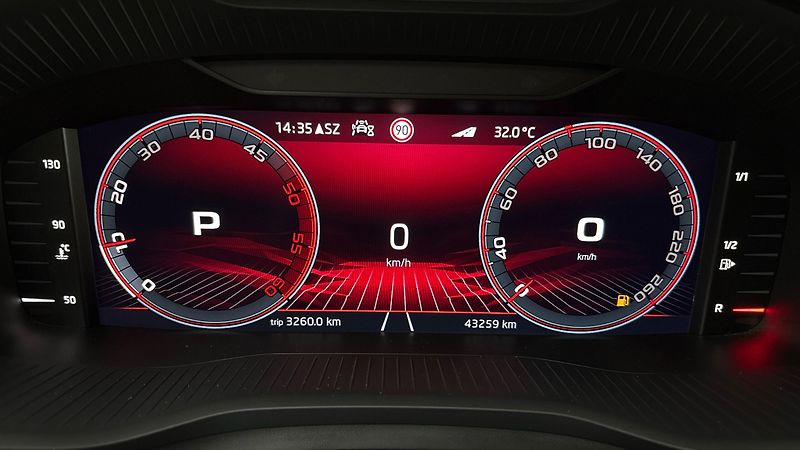 Škoda Kodiaq 2.0 TDI DSG 4x4 Sportline Excl - fotka 10 z 32