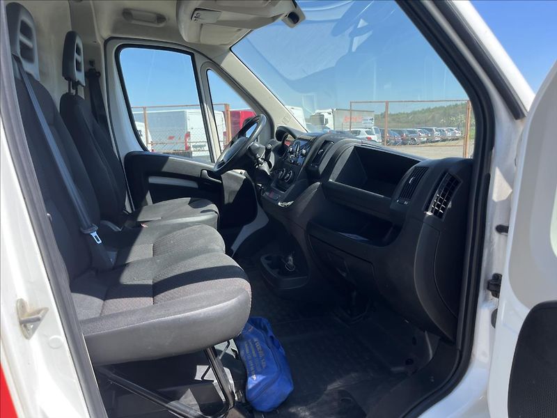 Peugeot Boxer 2,2 HDi L3 H2 SLEVA KLIMA -DPH - fotka 10 z 35