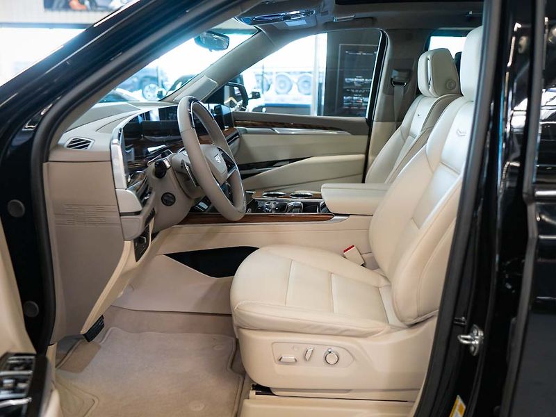 Cadillac Escalade (2026) 6.2 ESV Sport Platinum 2026 - fotka 15 z 50