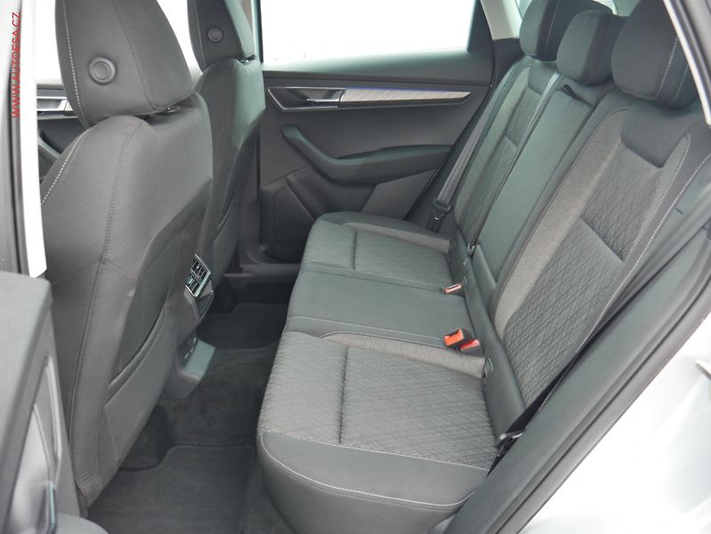 Škoda Karoq (2022) 2.0 TDi 4x4, Style, DSG, LED - fotka 10 z 27