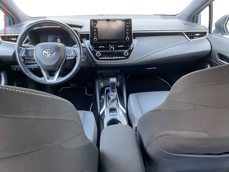 Toyota Corolla (2021) 1.8, Business, AT, LED - fotka 8 z 18