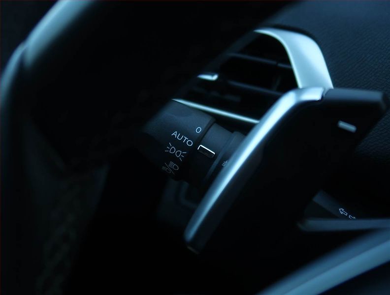 Peugeot 3008 (2017) Allure 1.6 BlueHDi, Automat - fotka 16 z 24