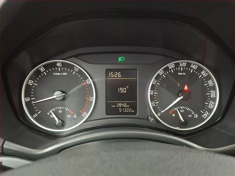 Škoda Octavia (2012) 1.2 TSI, Serv.kniha - fotka 11 z 14