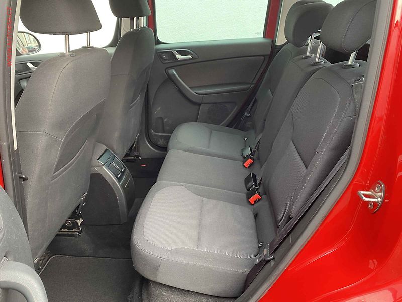 Škoda Yeti (2010) 2.0 TDi 4x4, Ambition, DSG, - fotka 10 z 18
