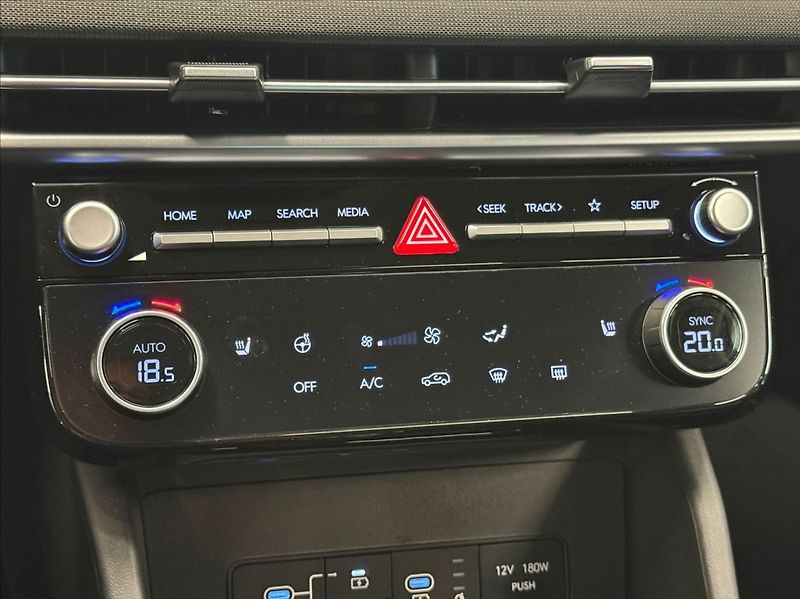 Hyundai Tucson 1,6 TGDI STYLE 117KW - fotka 14 z 19