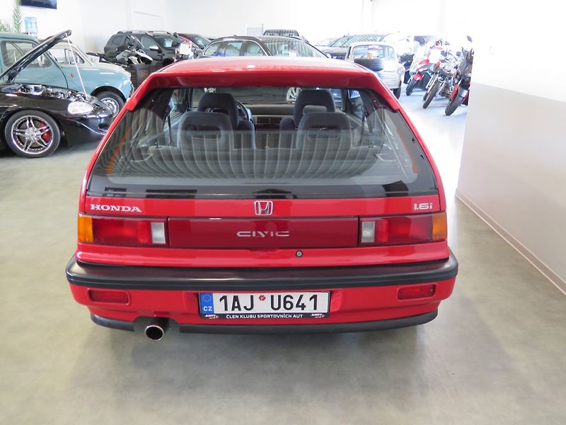 Honda Civic 1.6 16V 80kW - fotka 3 z 22