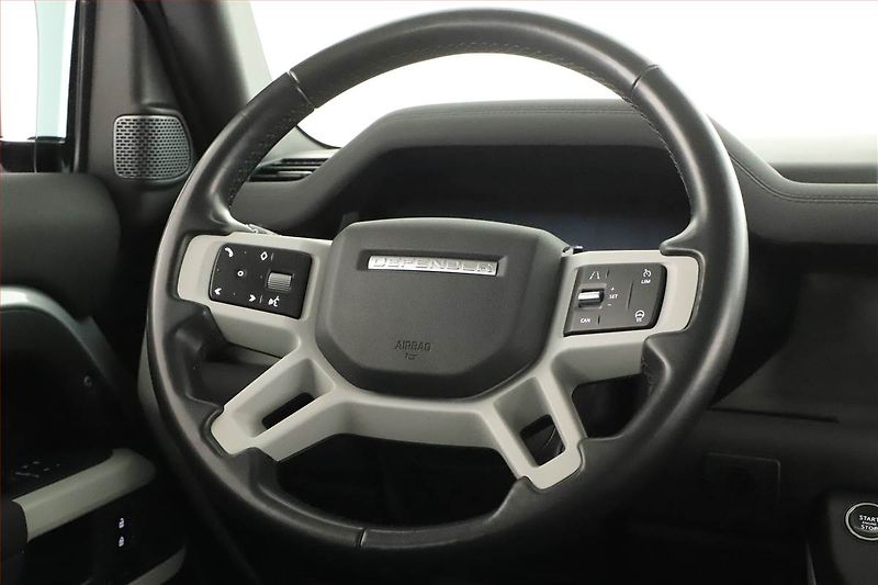 Land Rover Defender (2023) D250 AWD - fotka 8 z 20