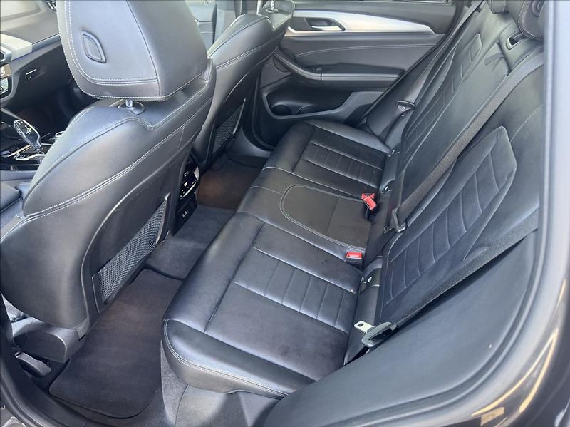 BMW X3 3,0 d,Xdrive,Pano,Kůže,DPH,Kam - fotka 26 z 27