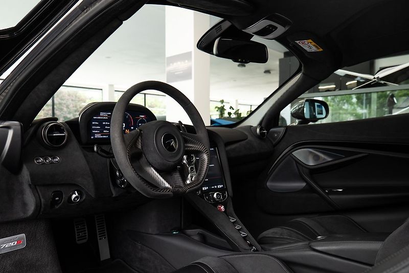 McLaren 720S - fotka 5 z 22