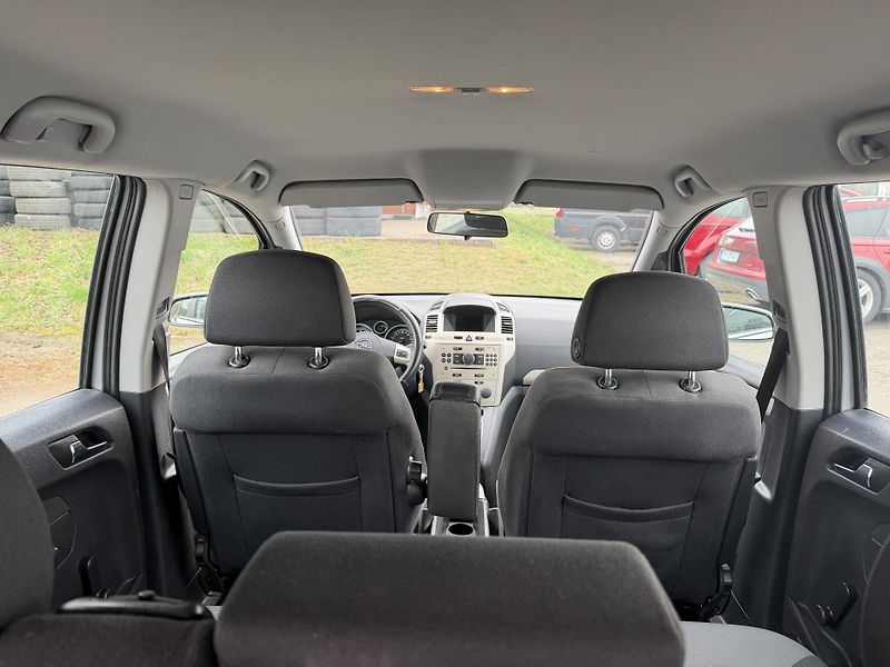 Opel Zafira 1,7 DTi 7 MIST - fotka 11 z 21