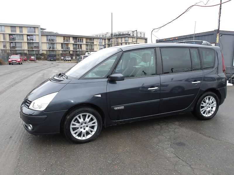 Renault Espace 2,0DCi 110kW 2 x ALU KOLA - fotka 1 z 36