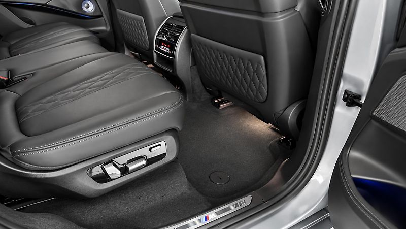 BMW X7 (2024) - fotka 22 z 33