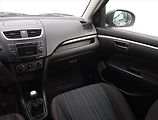 Suzuki Swift (2017) 1.2, Serv.kniha, Tempomat - náhled 8