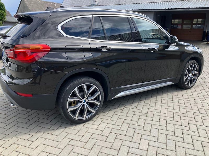 BMW X1 (2016) X-DRIVE 2.0d 140kW HEAD-UP,ČR - fotka 4 z 30