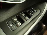 Volvo V40 (2018) 2.0D, ČR, servis.kniha, AT - náhled 14