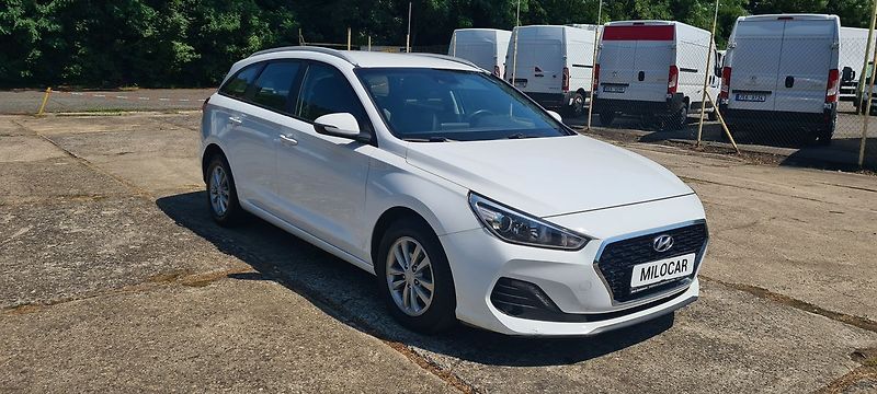 Hyundai i30 1.6 CRDI 85 kW Koupeno v ČR - fotka 2 z 18