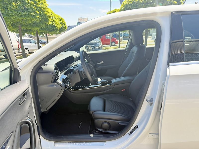 Mercedes-Benz Třídy A (2019) 180 d - fotka 13 z 31