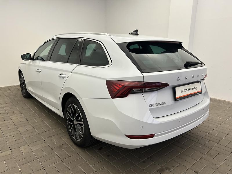 Škoda Octavia 2.0 TDI Style Plus - fotka 25 z 26