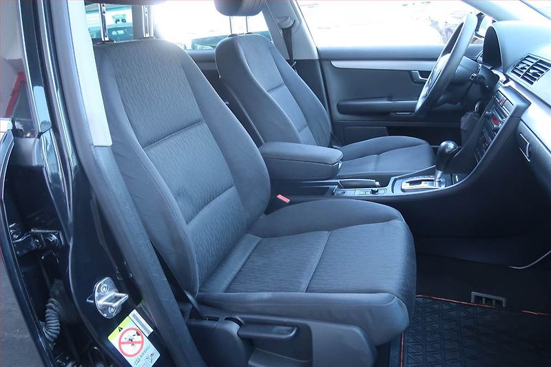 Audi A4 (2006) 2.0 TDI, Automat, Tempomat - fotka 9 z 17