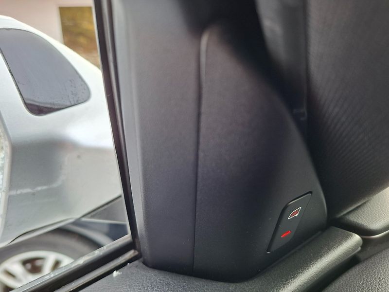 Audi A6 Allroad (2014) 3.0TDI 150kW S-TRONIC -VÝBAVA - fotka 21 z 47