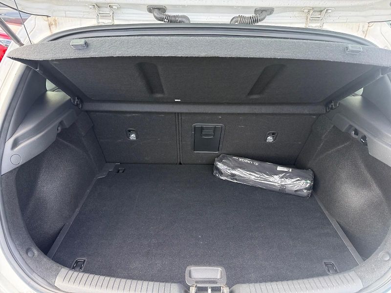 Hyundai i30 (2023) N LINE 1.0T-GDI 88kW CZ DPH - fotka 6 z 11