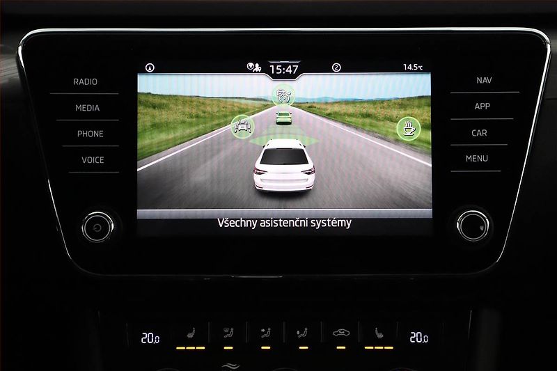 Škoda Superb (2024) Style 1.5 TSI - fotka 14 z 19