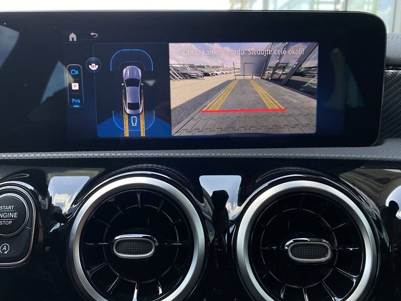 Mercedes-Benz CLA (2025) 200 - fotka 19 z 25