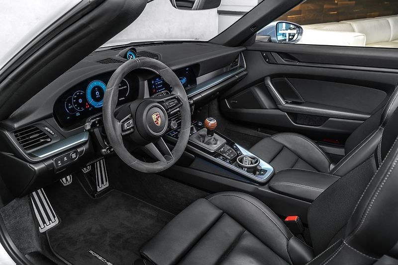 Porsche 911 Carrera T Cabrio Sport Chrono - fotka 14 z 28