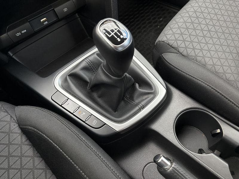 Kia Ceed 1.5 T-GDI 117kW FRESH - fotka 20 z 20