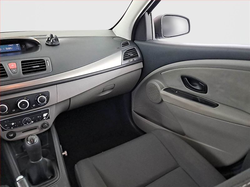 Renault Mégane (2009) 1.6 16V, po STK, jezdí výborně - fotka 8 z 15